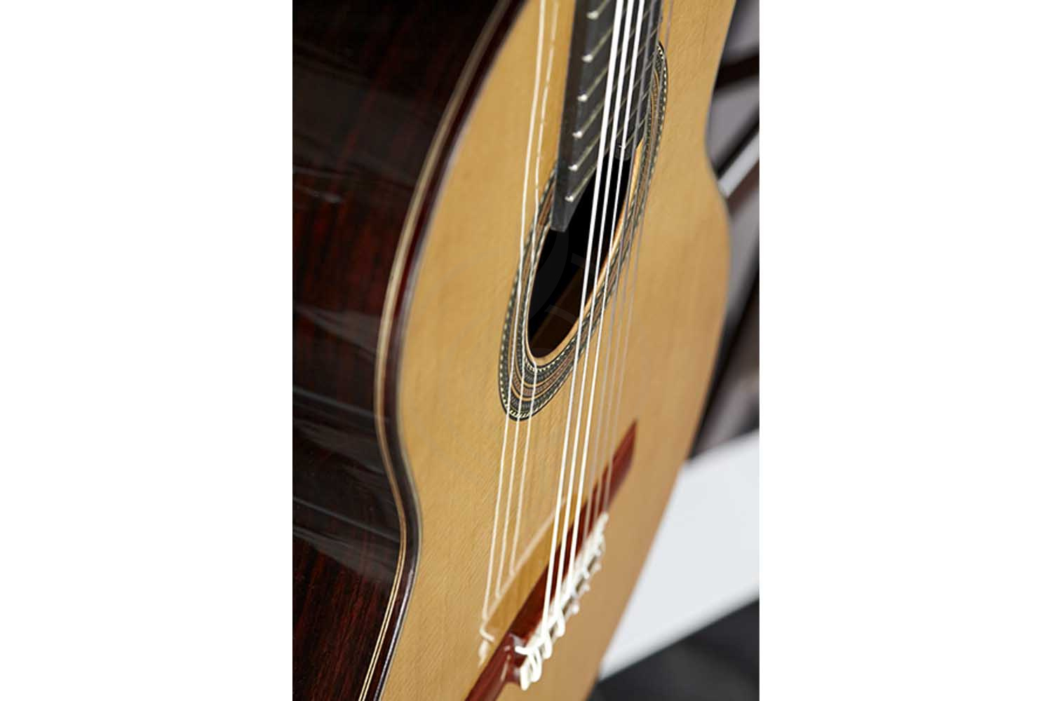Классическая гитара 4/4 Alhambra 250 Jose Miguel Moreno Serie C - Классическая гитара, с футляром - фото 11