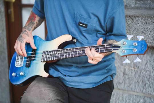 Укулеле бас FLIGHT Mini Bass TBL - Электроукулеле бас - фото 18