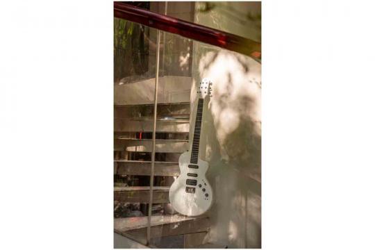 Электрогитара Les Paul NEBULA SEEKER Radiant Pearl - Электрогитара - фото 7