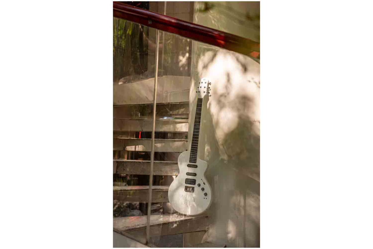 Электрогитара Les Paul NEBULA SEEKER Radiant Pearl - Электрогитара - фото 7